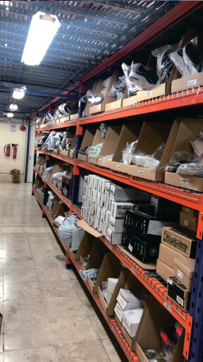 مشاهد واقعية لمستودع دبي الخارجي